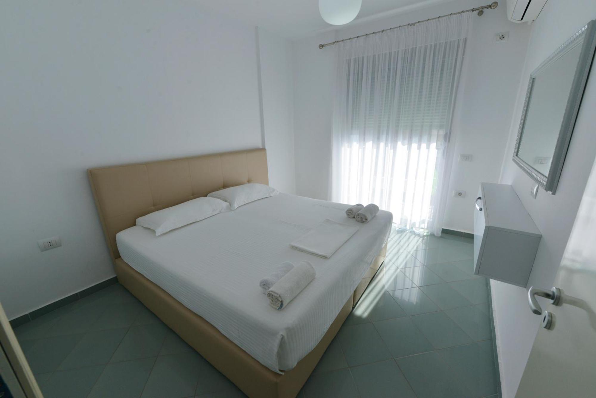 Apt Sarandë Eksteriør bilde